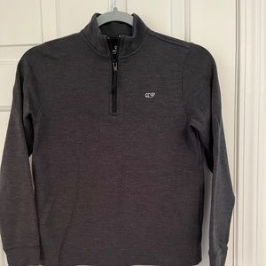 Vineyard vines boys pullover medium